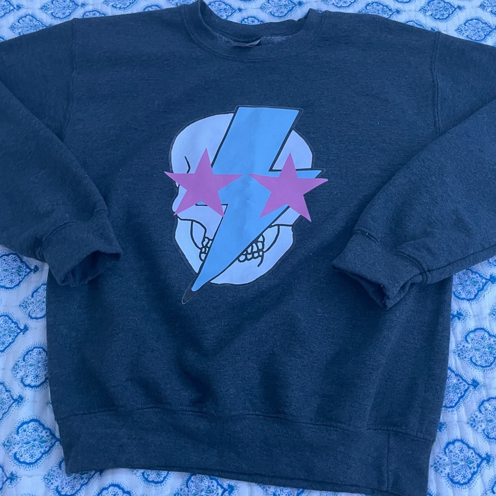 super cute crew neck size small from made by ashley